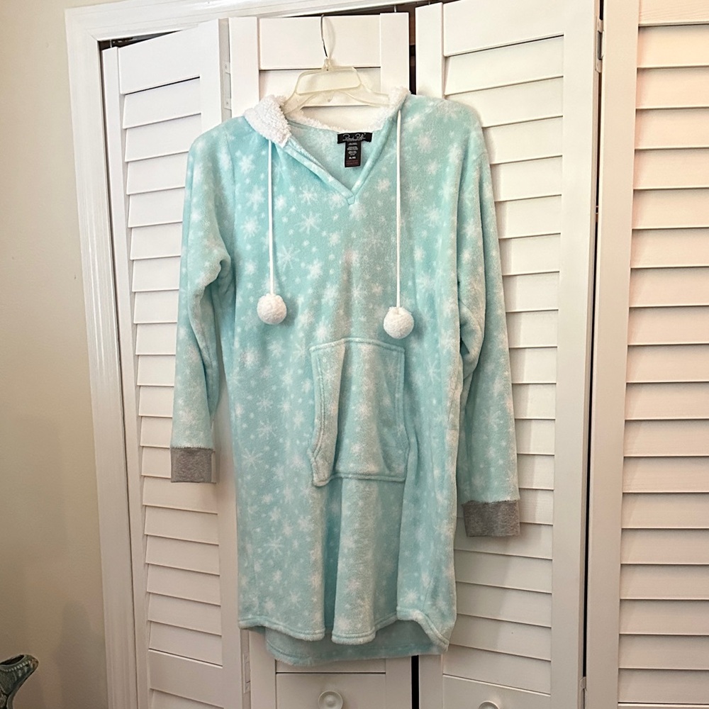 Rene Rofe Aqua Snowflake Hooded Robe